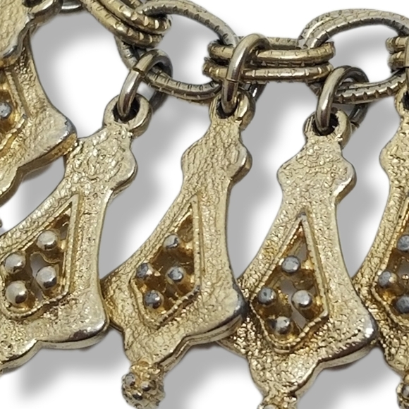 EMMONS VINTAGE ETRUSCAN STYLE GOLDTONE STATEMENT CHARMED BRACELET - Picture 6 of 8